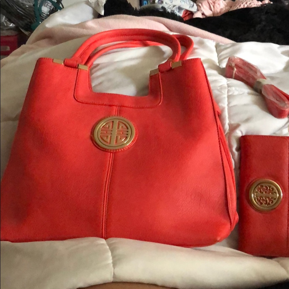 Hobo Bag with match shoulder strap!